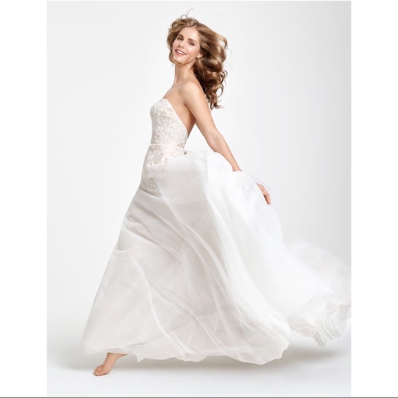 BHLDN GUINEVERE WEDDING GOWN SIZE 4 - BRAND NEW WITH TAGS - Picture 4 of 13